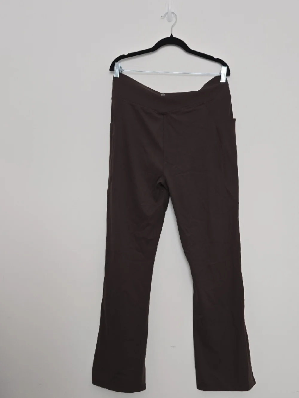 Baleaf Dark Brown Leggings with Side Pockets - Picture 2 of 7